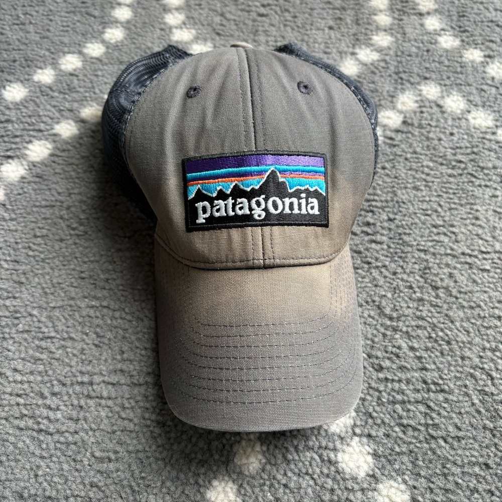 Patagonia - Sun bleached Charcoal Baseball Hat